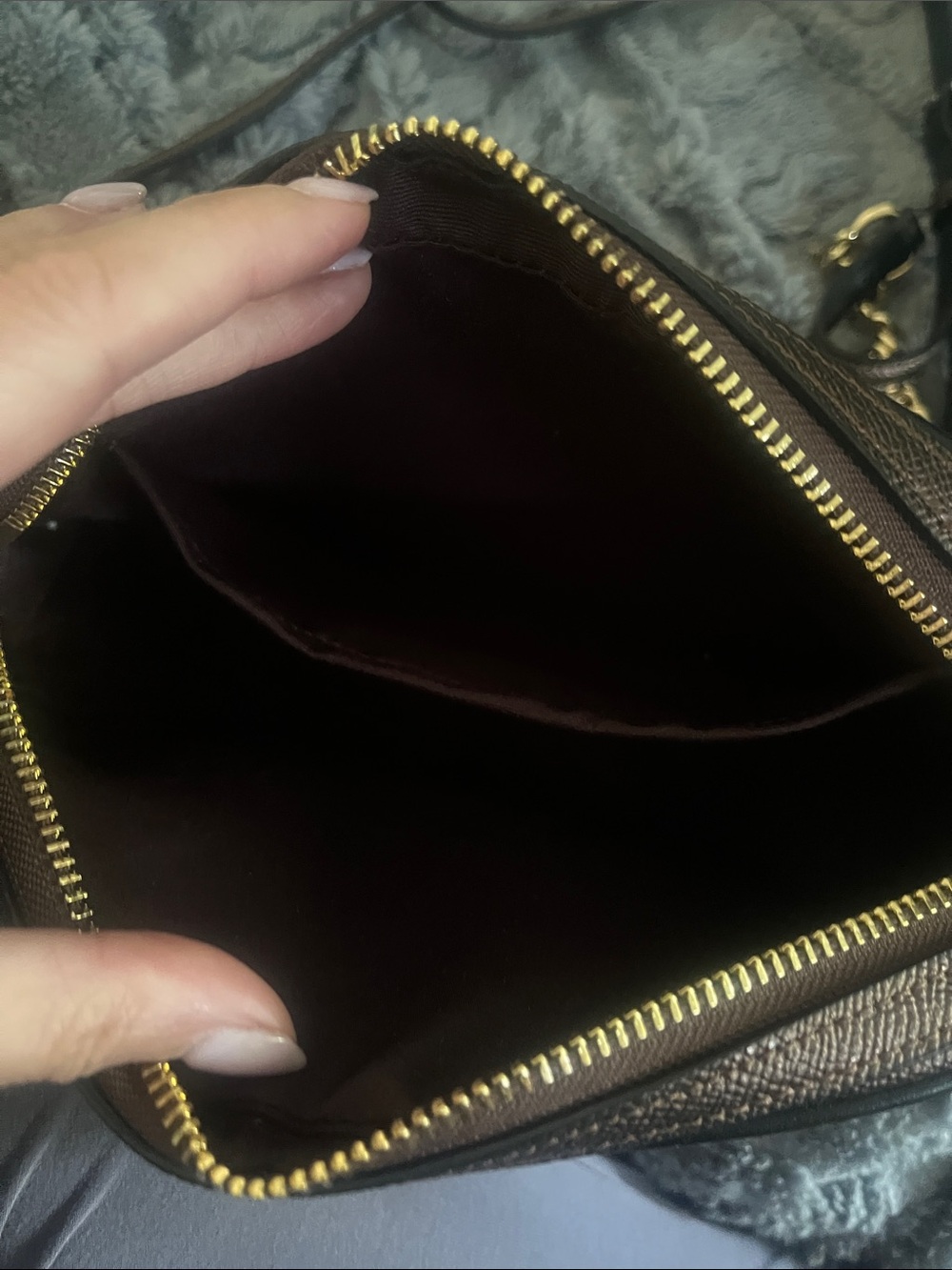 Coach Brown Signature Canvas Crossbody with Gold Logo - Picture 2 of 9